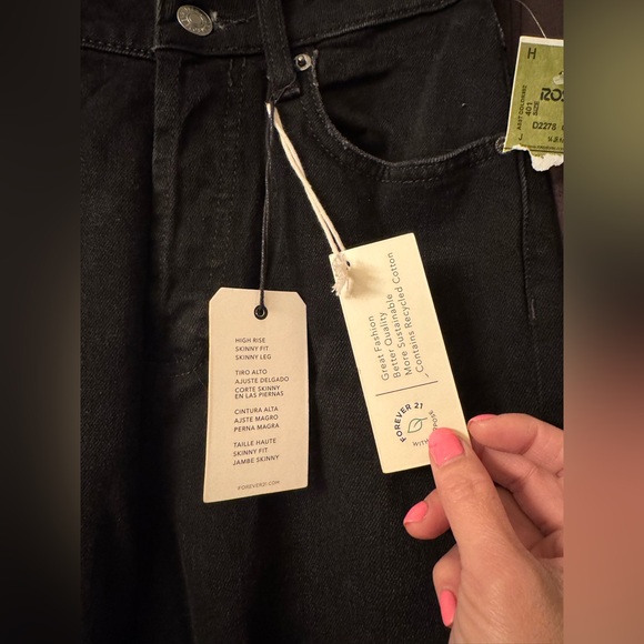 Forever 21 Denim Skinny Jeans - Picture 8 of 16